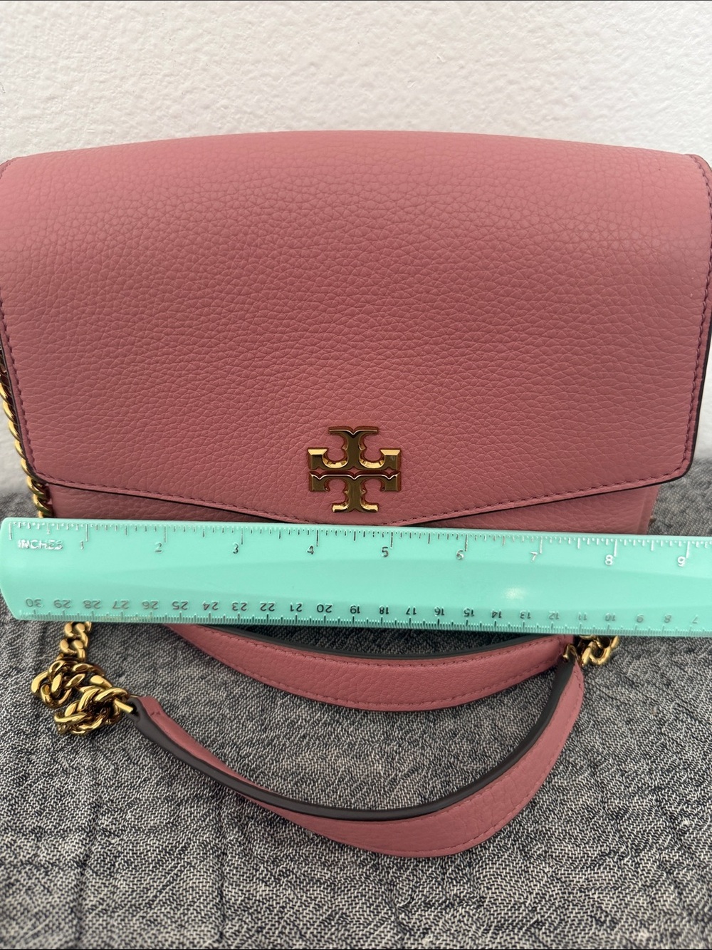 Tory Burch Kira Pink Pebbled Leather Chain Shoulder Bag with Gold Hardware - Picture 7 of 8